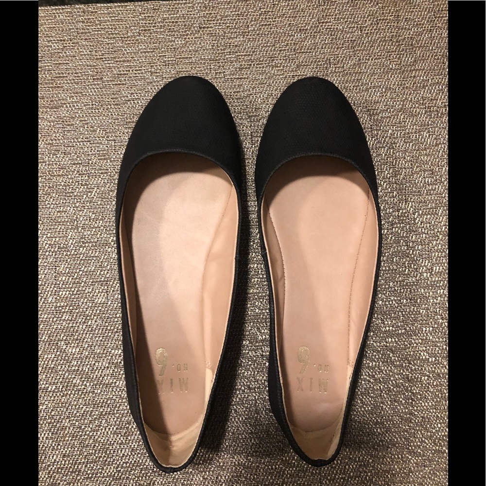 Black flats - women’s size 7 - worn twice